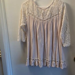 Umgee top 3/4 length sleeves medium